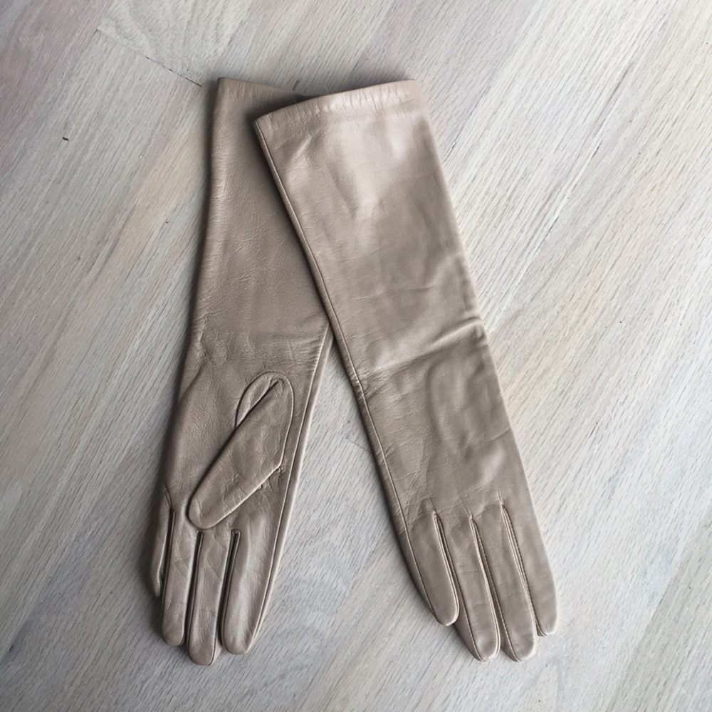 Long leather tan gloves